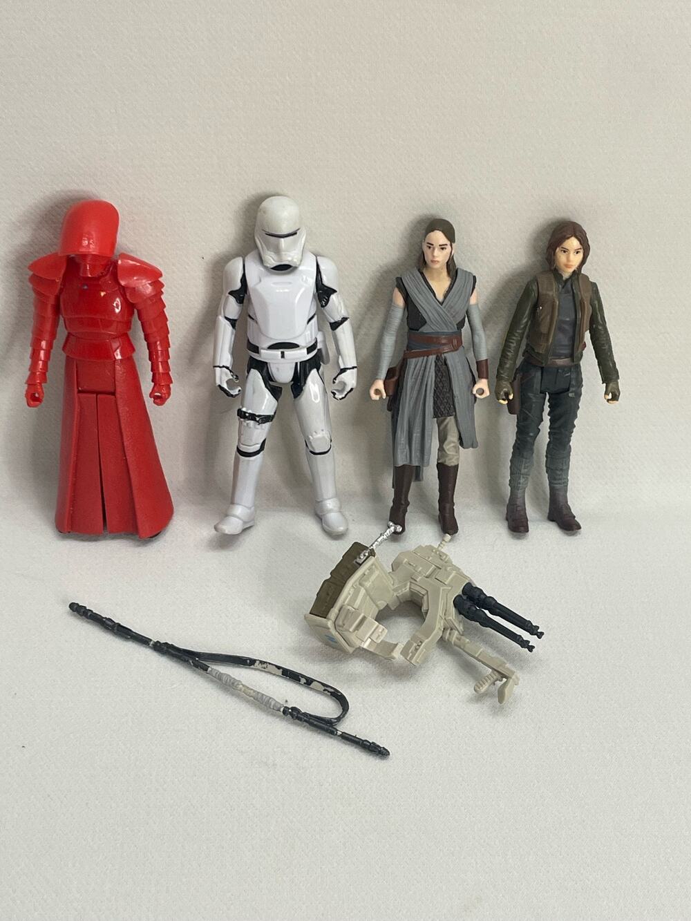 Star Wars 3.5in Action Figure Lot of 4- 2016 Jyn Erso, Rey, Trooper, Praetorian